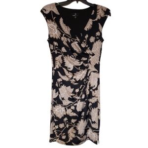 Ronni Nicole Sleeveless Dress Size 10